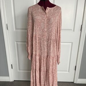 Dress Forum Peyton Tiered Midi Dress NWT